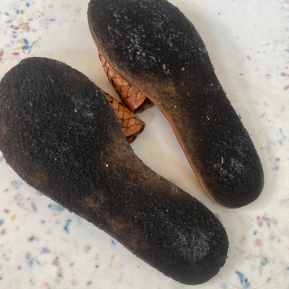 Mohinder Woven Sandals in Honey Size 9 - Picture 3 of 3